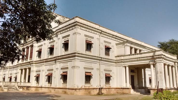 Lal Bagh Palace